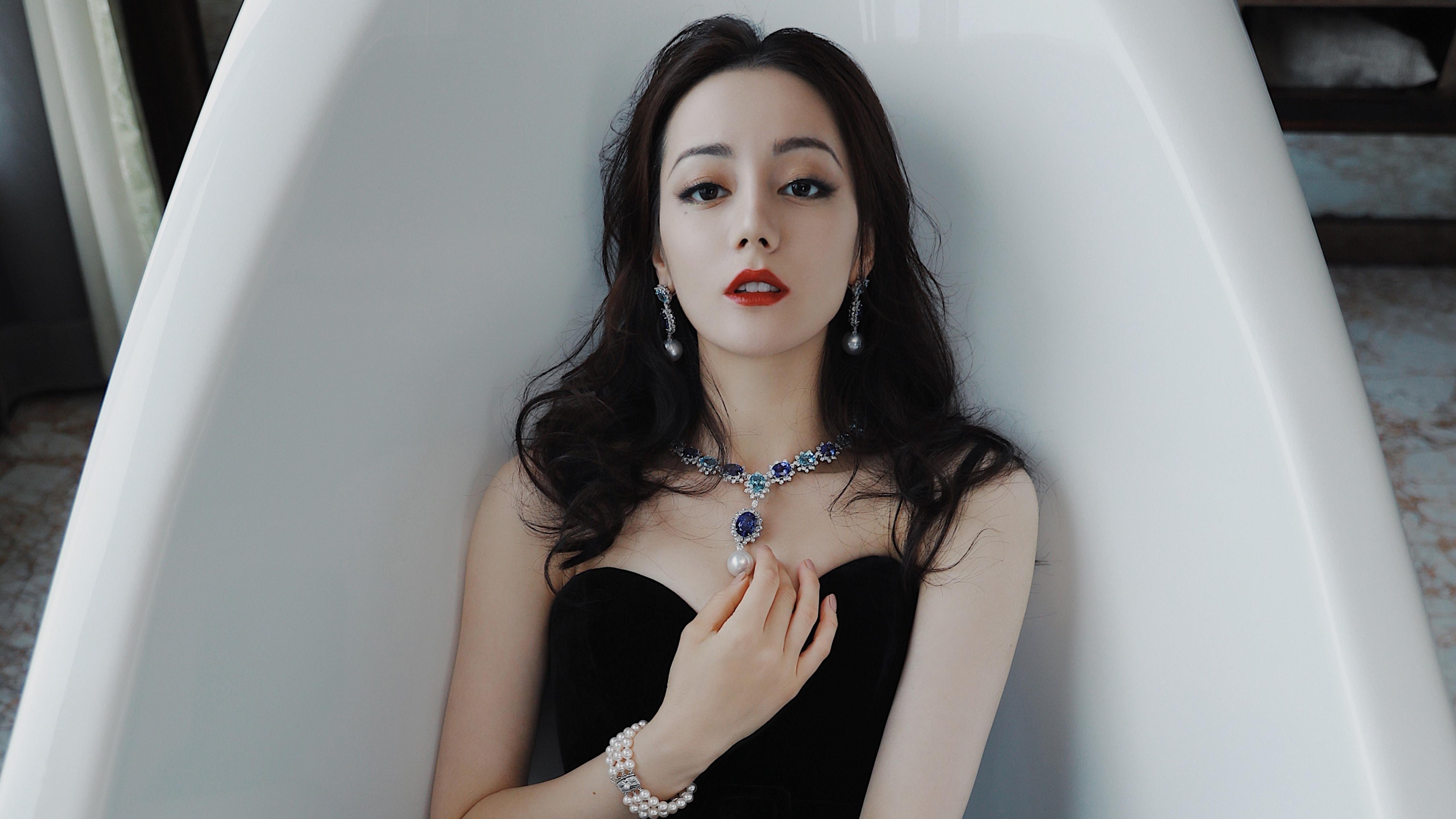 华体会-新兴足球联赛崛起，挑战传统强队格局，新兴足球俱乐部